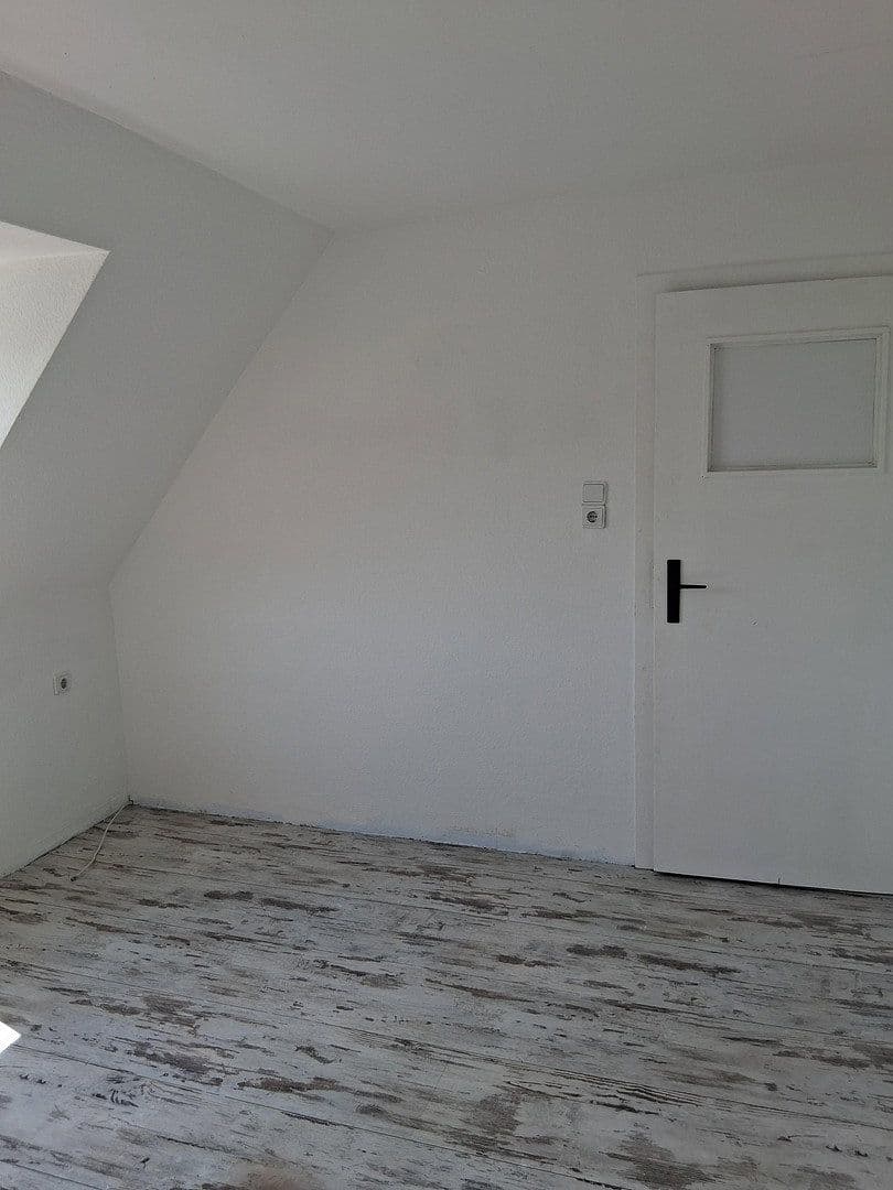 Pronájem bytu 4+1 68 m², Joseph-Mäurer-Straße 38, Wipperfürth, Severní Porýní-Vestfálsko Pronájem bytu 4+1 68 m², Joseph-Mäurer-Straße 38, Wipperfürth, Severní Porýní-Vestfálsko
