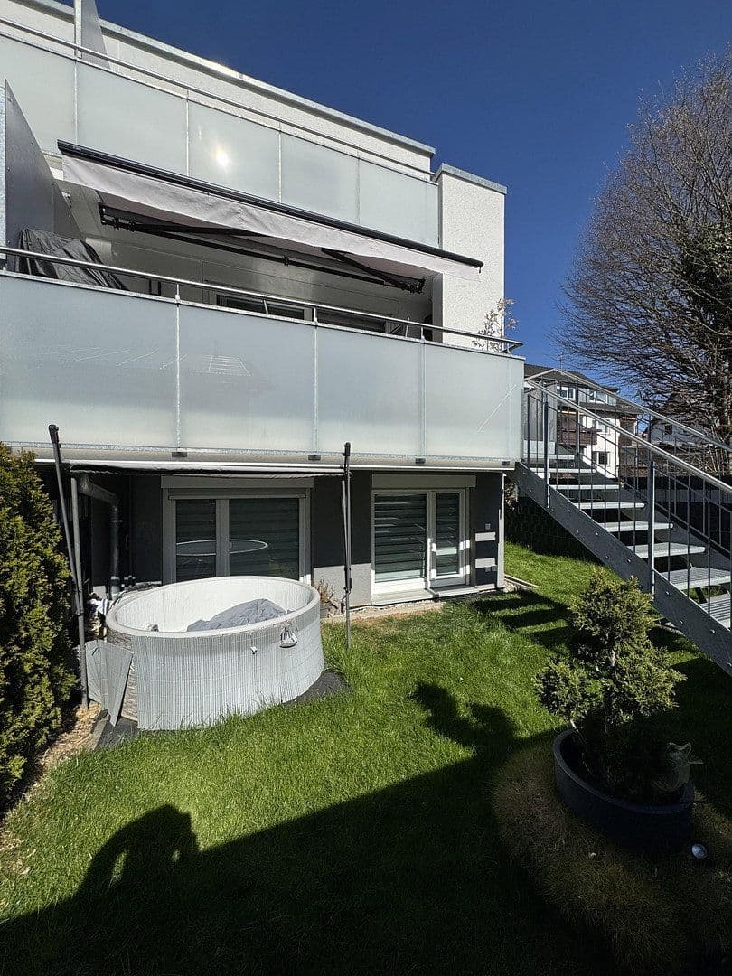 Pronájem domu 111 m², pozemek 128 m², Heimsheim, Bádensko-Württembersko Pronájem domu 111 m², pozemek 128 m², Heimsheim, Bádensko-Württembersko