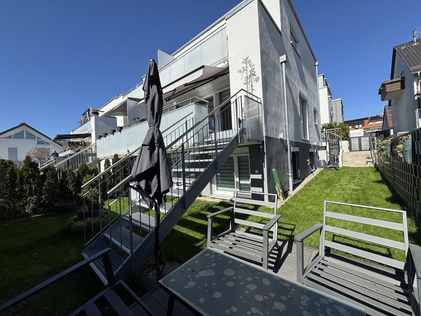 Pronájem domu 111 m², pozemek 128 m², Heimsheim, Bádensko-Württembersko Pronájem domu 111 m², pozemek 128 m², Heimsheim, Bádensko-Württembersko