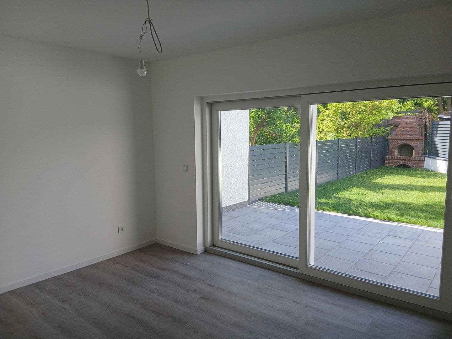 Prodej domu 176 m², pozemek 280 m², Klein-Winternheim, Porýní-Falc Prodej domu 176 m², pozemek 280 m², Klein-Winternheim, Porýní-Falc