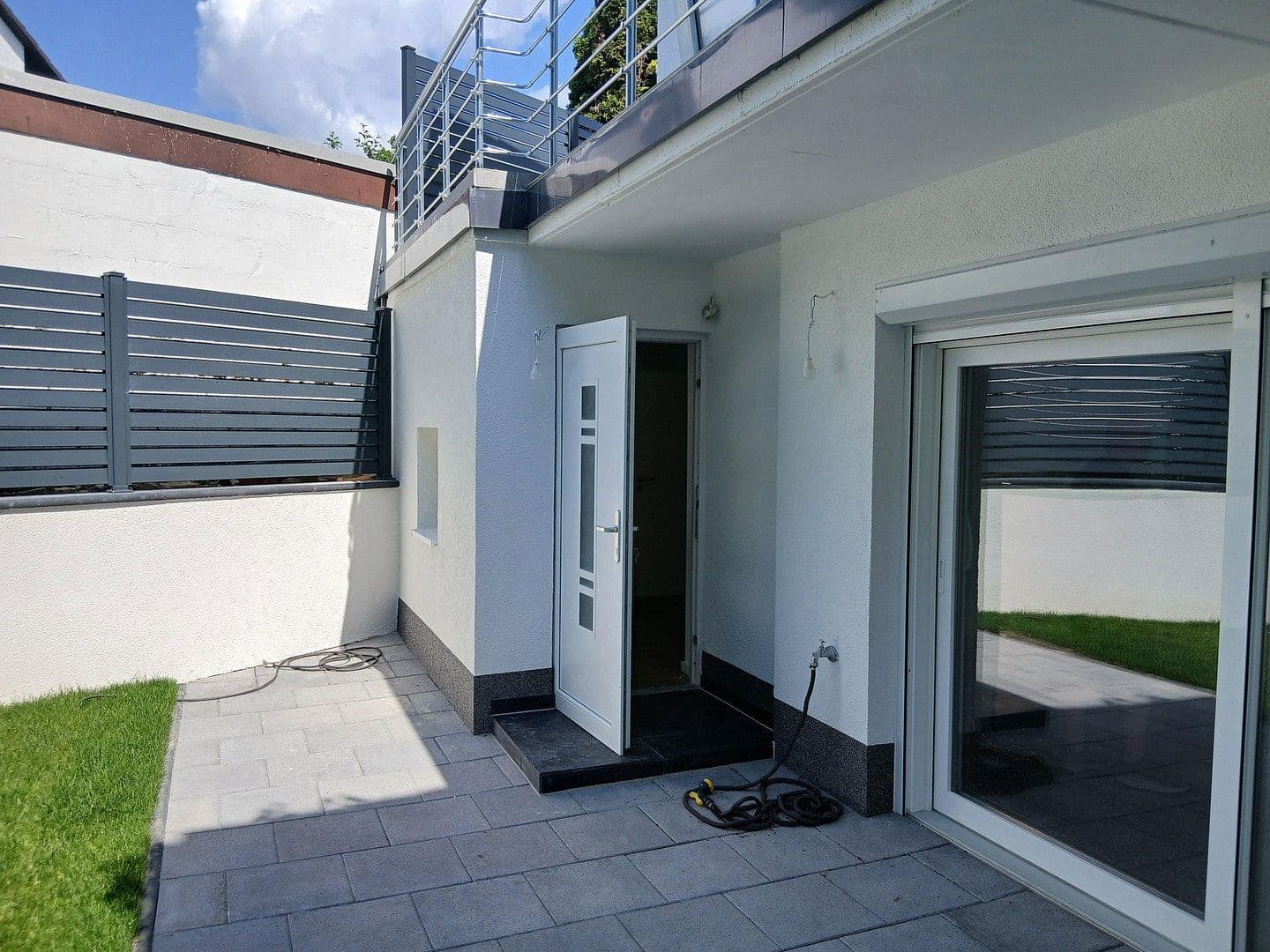 Prodej domu 176 m², pozemek 280 m², Klein-Winternheim, Porýní-Falc Prodej domu 176 m², pozemek 280 m², Klein-Winternheim, Porýní-Falc