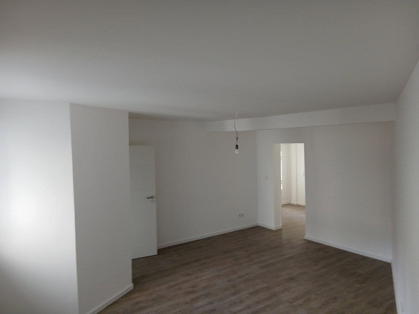 Prodej domu 176 m², pozemek 280 m², Klein-Winternheim, Porýní-Falc Prodej domu 176 m², pozemek 280 m², Klein-Winternheim, Porýní-Falc