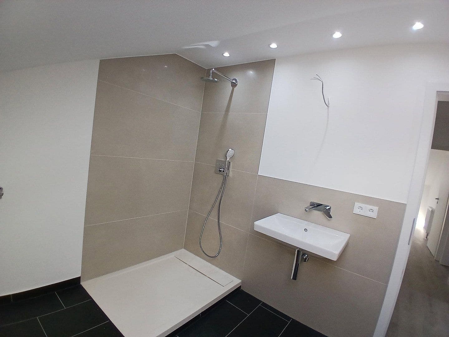 Prodej domu 176 m², pozemek 280 m², Klein-Winternheim, Porýní-Falc Prodej domu 176 m², pozemek 280 m², Klein-Winternheim, Porýní-Falc