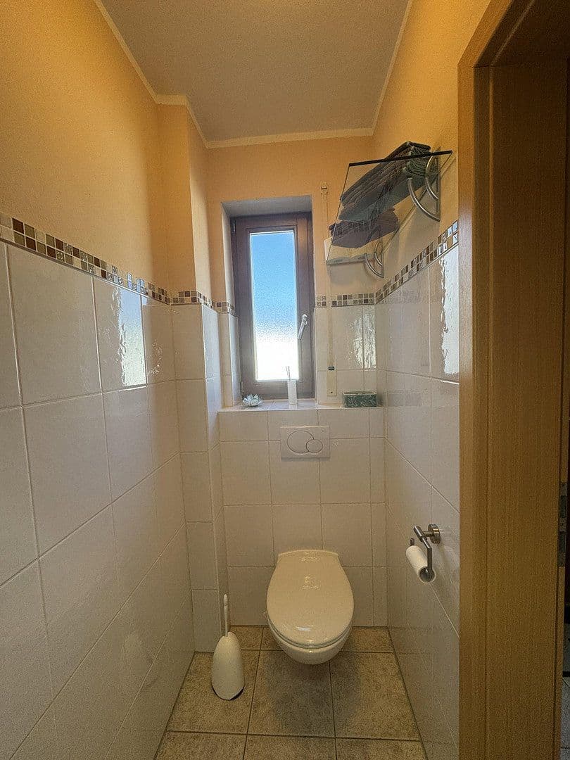 Prodej domu 138 m², pozemek 152 m², Oppenheim, Porýní-Falc Prodej domu 138 m², pozemek 152 m², Oppenheim, Porýní-Falc