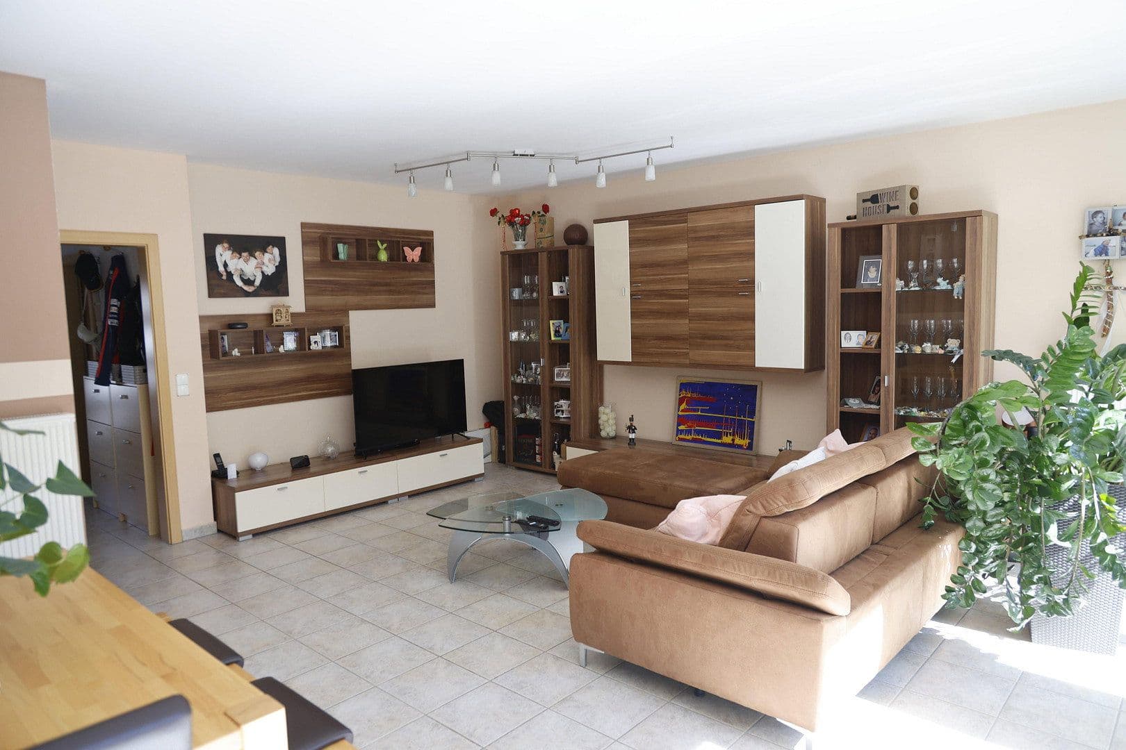 Prodej domu 138 m², pozemek 152 m², Oppenheim, Porýní-Falc Prodej domu 138 m², pozemek 152 m², Oppenheim, Porýní-Falc