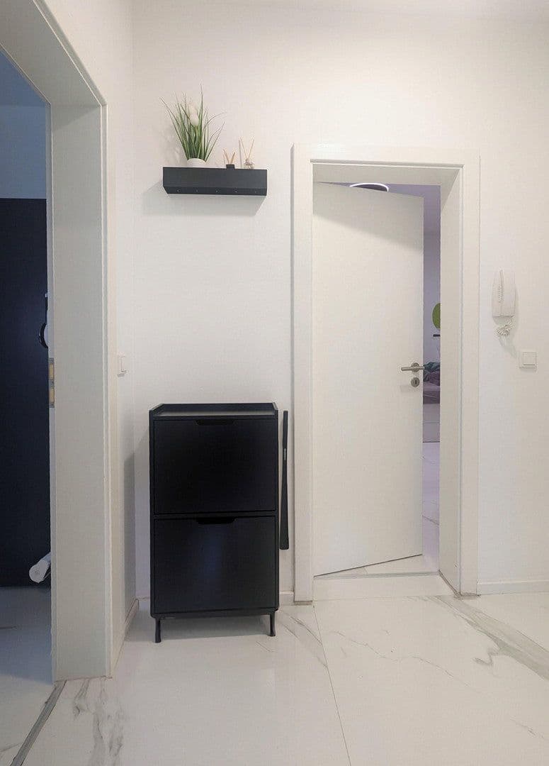 Pronájem bytu 2+1 67 m², Anton-will-str 1, München, Bavorsko Pronájem bytu 2+1 67 m², Anton-will-str 1, München, Bavorsko