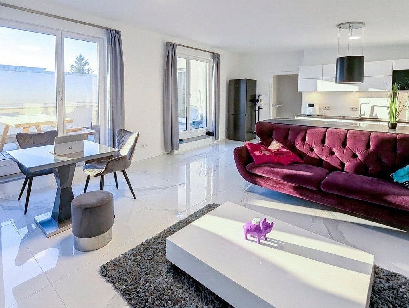 Pronájem bytu 2+1 67 m², Anton-will-str 1, München, Bavorsko Pronájem bytu 2+1 67 m², Anton-will-str 1, München, Bavorsko
