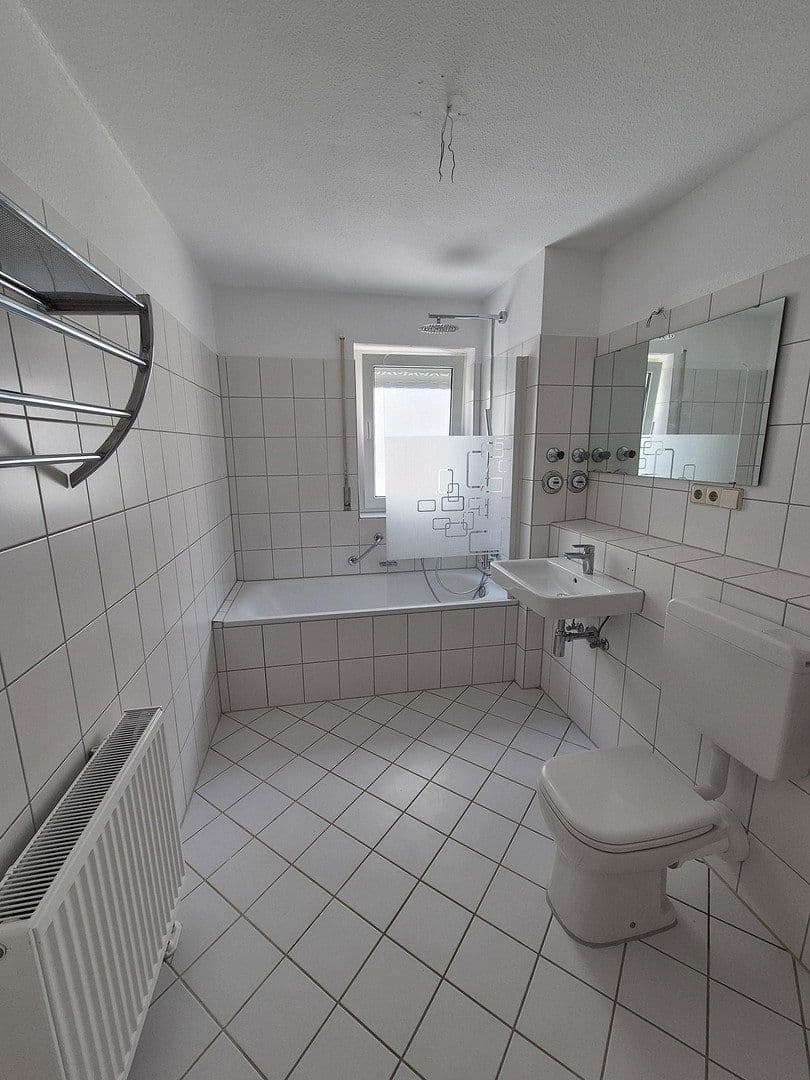 Pronájem bytu 3+1 70 m², Mühlstraße22, Neuenbürg, Bádensko-Württembersko Pronájem bytu 3+1 70 m², Mühlstraße22, Neuenbürg, Bádensko-Württembersko