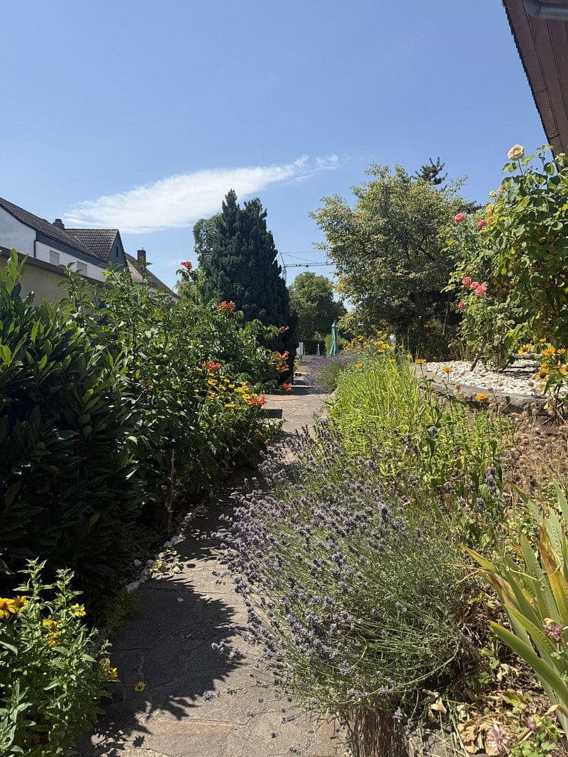 Prodej domu 269 m², pozemek 599 m², Weiterstadt, Hessen Prodej domu 269 m², pozemek 599 m², Weiterstadt, Hessen