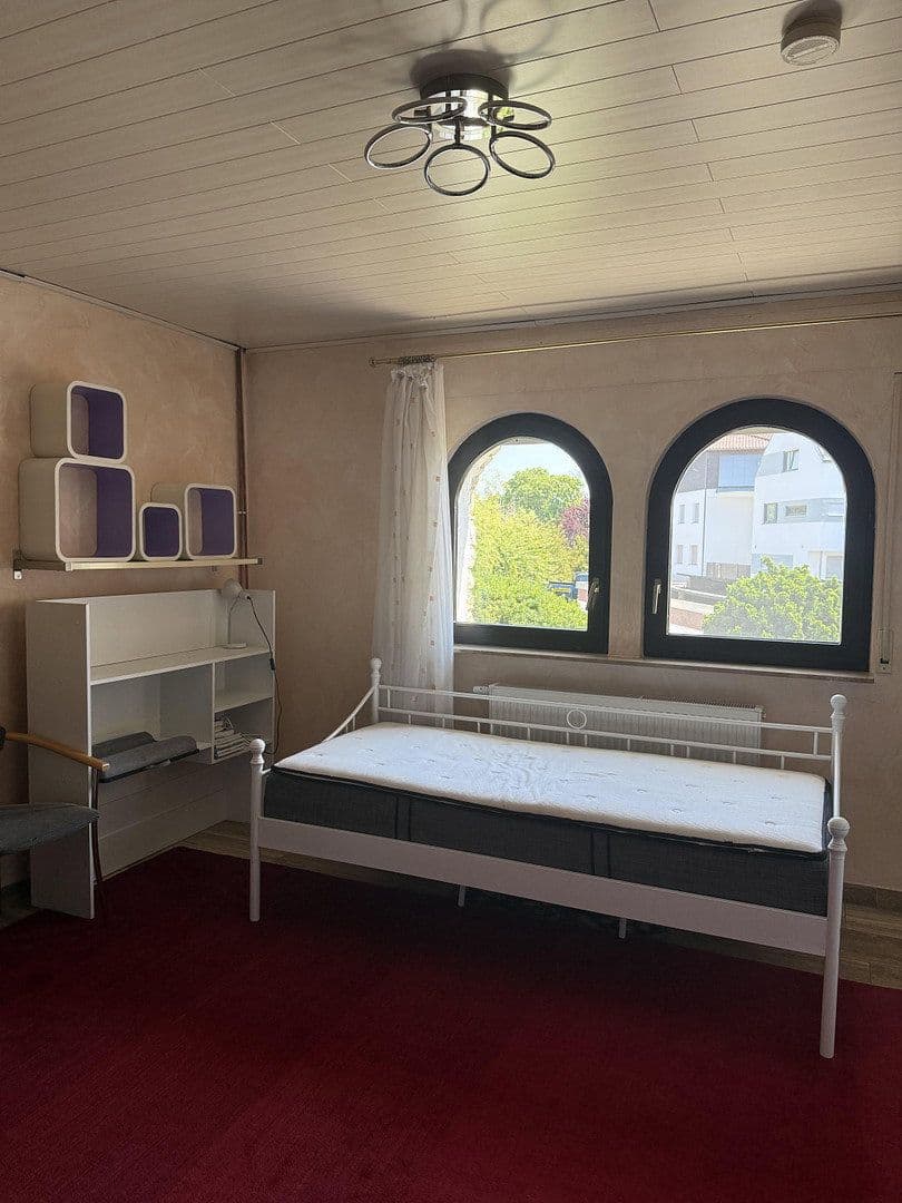 Prodej domu 269 m², pozemek 599 m², Weiterstadt, Hessen Prodej domu 269 m², pozemek 599 m², Weiterstadt, Hessen