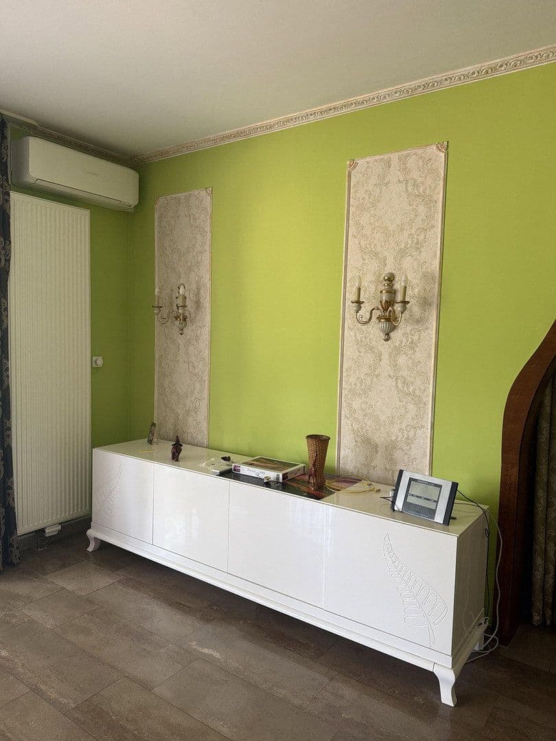 Prodej domu 269 m², pozemek 599 m², Weiterstadt, Hessen Prodej domu 269 m², pozemek 599 m², Weiterstadt, Hessen