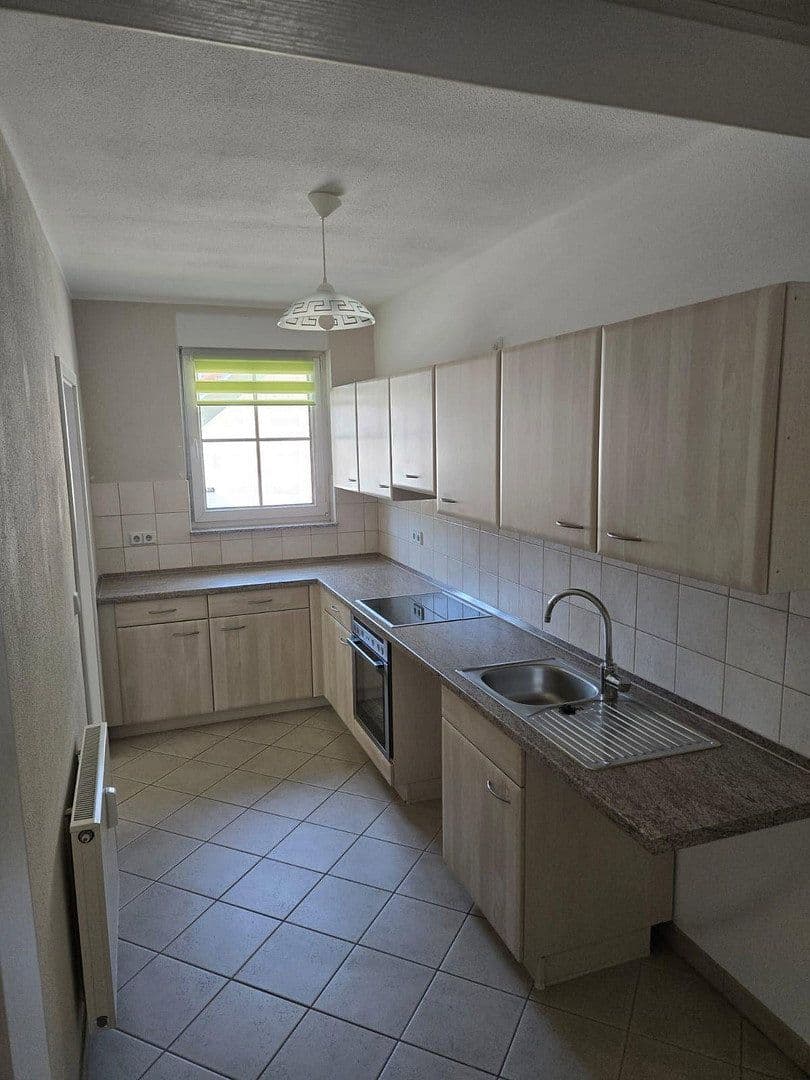 Pronájem bytu 3+1 85 m², Beelitzer Straße 39, Schwielowsee, Braniborsko Pronájem bytu 3+1 85 m², Beelitzer Straße 39, Schwielowsee, Braniborsko