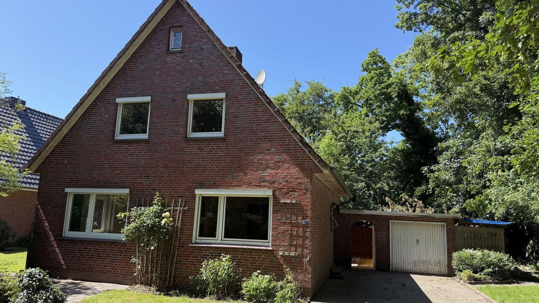 Prodej domu 94 m², pozemek 1.100 m², Roffhausener Landstraße 11c, Schortens, Dolní Sasko Prodej domu 94 m², pozemek 1.100 m², Roffhausener Landstraße 11c, Schortens, Dolní Sasko