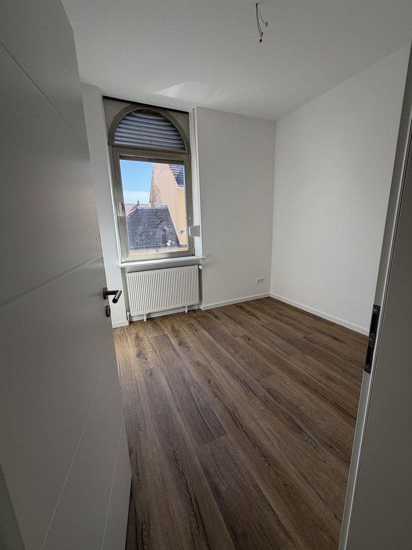 Pronájem bytu 5+1 135 m², Kämmererstr 32, Speyer, Porýní-Falc Pronájem bytu 5+1 135 m², Kämmererstr 32, Speyer, Porýní-Falc