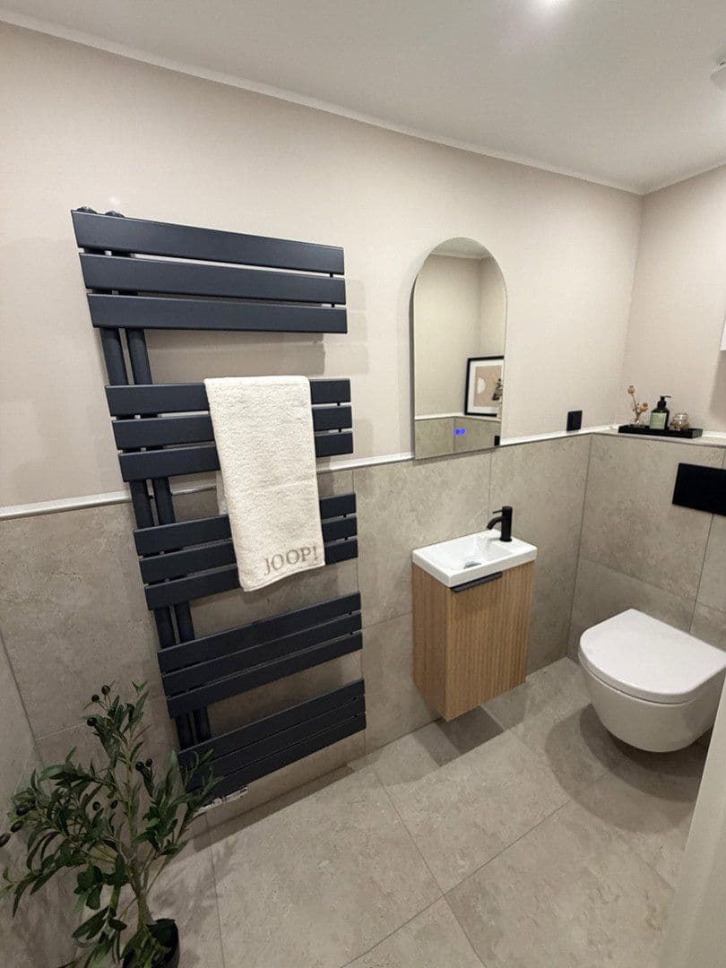 Prodej bytu 2+kk 76 m², Mülheim an der Ruhr, Severní Porýní-Vestfálsko Prodej bytu 2+kk 76 m², Mülheim an der Ruhr, Severní Porýní-Vestfálsko