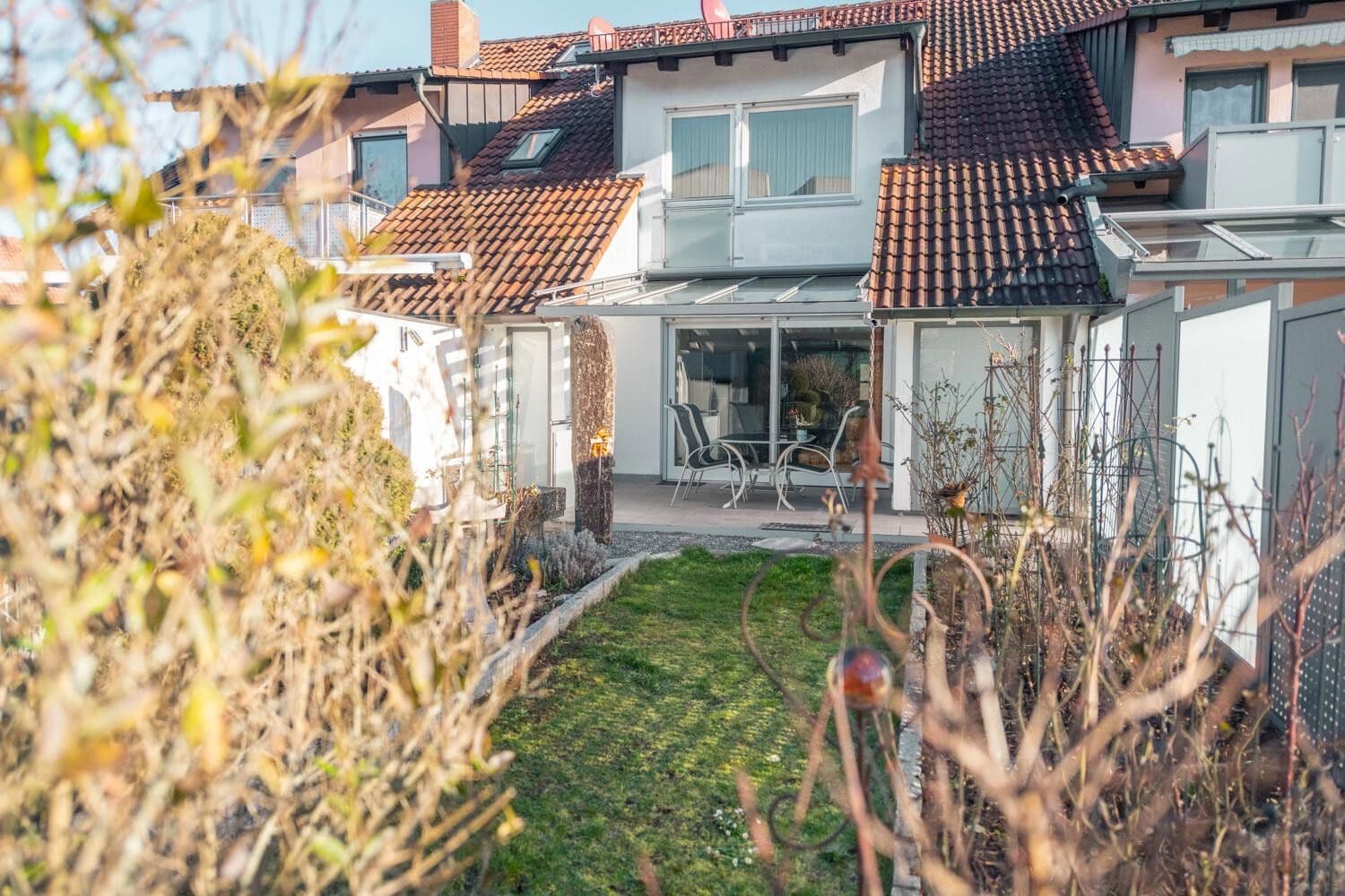 Pronájem domu 130 m², pozemek 151 m², Neumarkt in der Oberpfalz, Bavorsko Pronájem domu 130 m², pozemek 151 m², Neumarkt in der Oberpfalz, Bavorsko