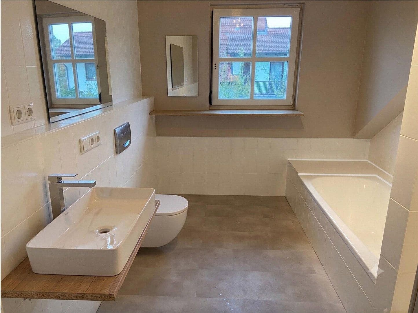 Pronájem domu 130 m², pozemek 151 m², Neumarkt in der Oberpfalz, Bavorsko Pronájem domu 130 m², pozemek 151 m², Neumarkt in der Oberpfalz, Bavorsko