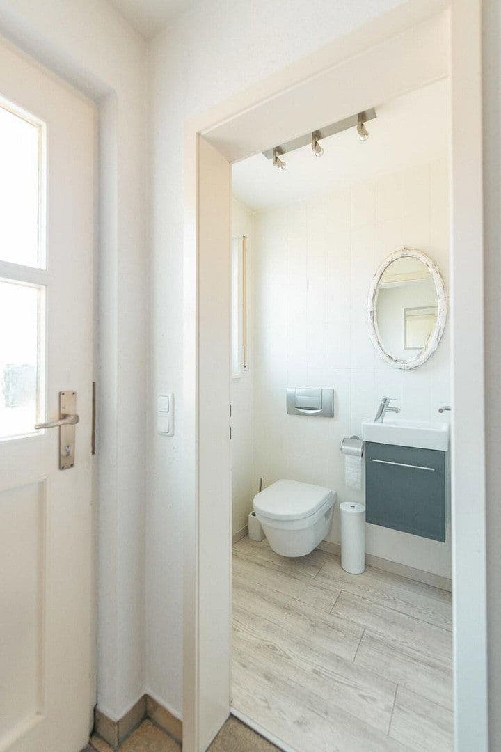 Pronájem domu 130 m², pozemek 151 m², Neumarkt in der Oberpfalz, Bavorsko Pronájem domu 130 m², pozemek 151 m², Neumarkt in der Oberpfalz, Bavorsko