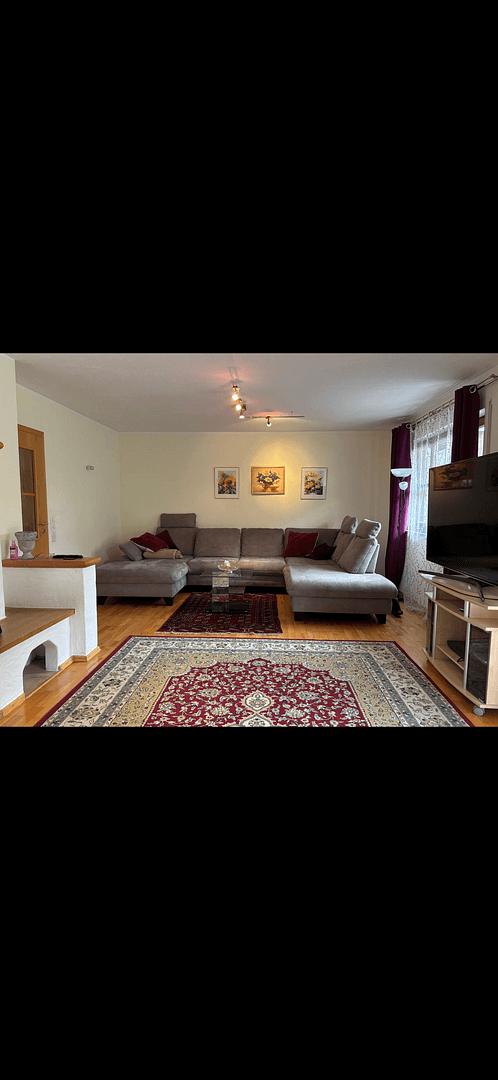 Prodej domu 226 m², pozemek 378 m², Hofolding, Bavorsko Prodej domu 226 m², pozemek 378 m², Hofolding, Bavorsko