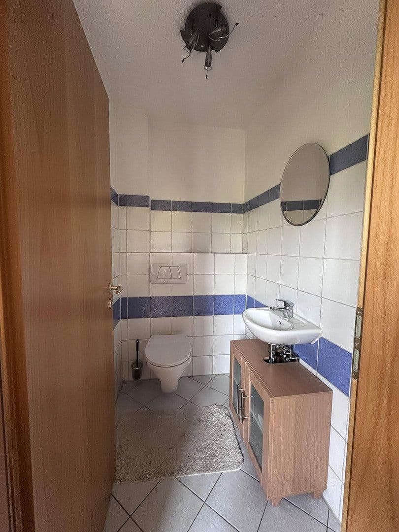 Prodej domu 226 m², pozemek 378 m², Hofolding, Bavorsko Prodej domu 226 m², pozemek 378 m², Hofolding, Bavorsko
