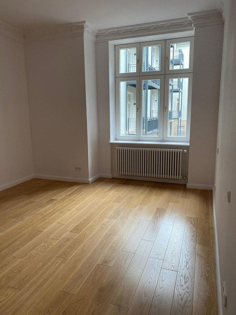 Pronájem bytu 3+1 86 m², Schloßstr. 69, Berlin, Berlín Pronájem bytu 3+1 86 m², Schloßstr. 69, Berlin, Berlín
