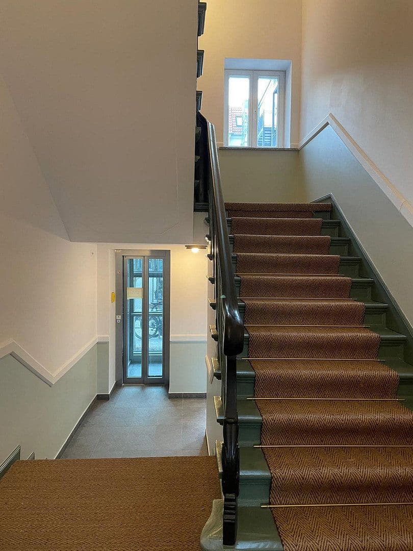 Pronájem bytu 3+1 86 m², Schloßstr. 69, Berlin, Berlín Pronájem bytu 3+1 86 m², Schloßstr. 69, Berlin, Berlín