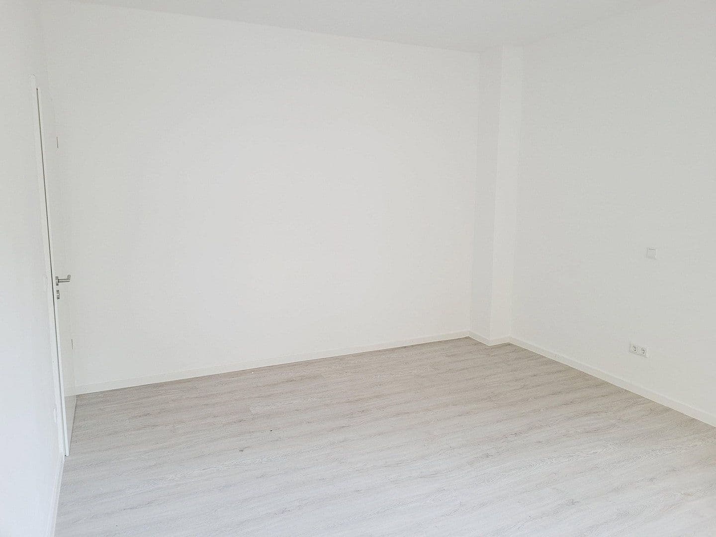 Pronájem bytu 3+1 106 m², Händelstr. 4, Duisburg, Severní Porýní-Vestfálsko Pronájem bytu 3+1 106 m², Händelstr. 4, Duisburg, Severní Porýní-Vestfálsko