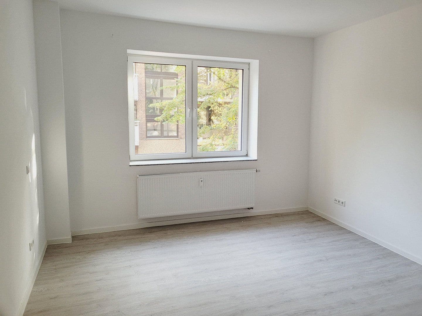 Pronájem bytu 3+1 106 m², Händelstr. 4, Duisburg, Severní Porýní-Vestfálsko Pronájem bytu 3+1 106 m², Händelstr. 4, Duisburg, Severní Porýní-Vestfálsko
