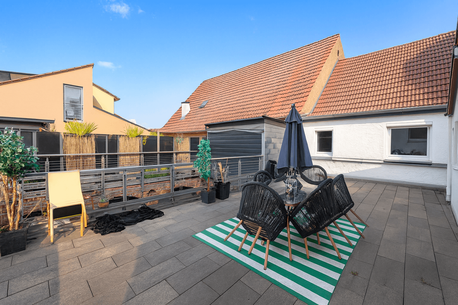 Pronájem bytu 4+1 138 m², Schwebheim, Bavorsko Pronájem bytu 4+1 138 m², Schwebheim, Bavorsko
