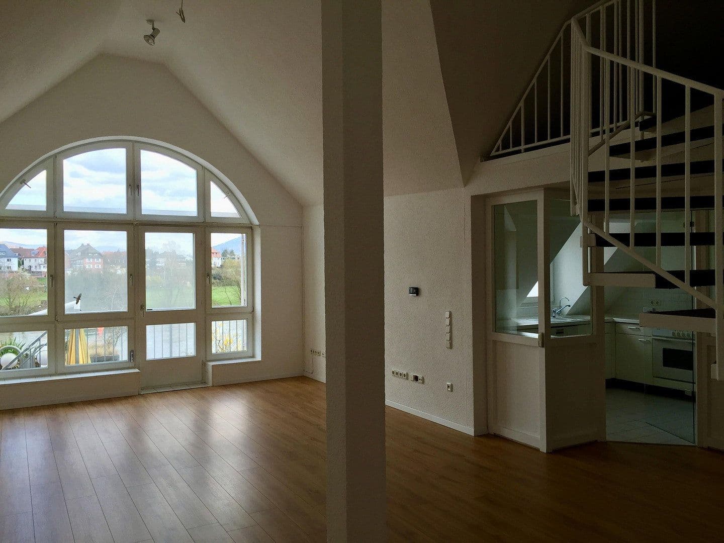 Prodej domu 231 m², pozemek 247 m², Hauptstraße 260, Miltenberg, Bavorsko Prodej domu 231 m², pozemek 247 m², Hauptstraße 260, Miltenberg, Bavorsko