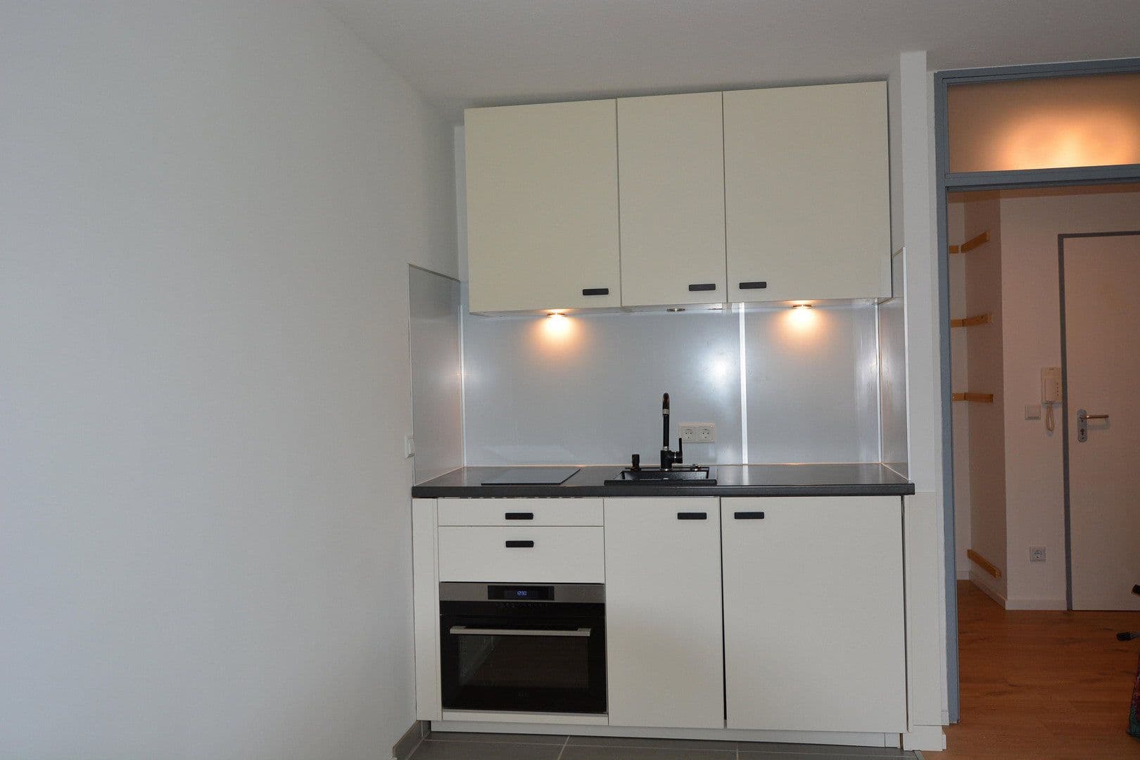 Pronájem bytu 1+1 26 m², Theodor-Heuss-Straße 16, Kornwestheim, Bádensko-Württembersko Pronájem bytu 1+1 26 m², Theodor-Heuss-Straße 16, Kornwestheim, Bádensko-Württembersko