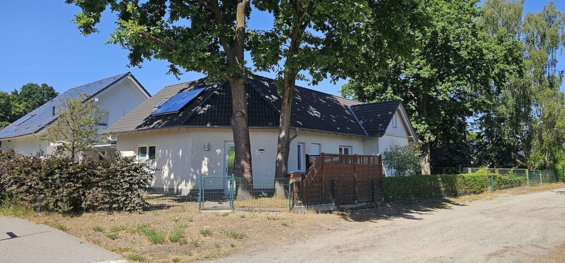 Prodej domu 130 m², pozemek 525 m², Puschkinstraße 19a, Königs Wusterhausen, Braniborsko Prodej domu 130 m², pozemek 525 m², Puschkinstraße 19a, Königs Wusterhausen, Braniborsko