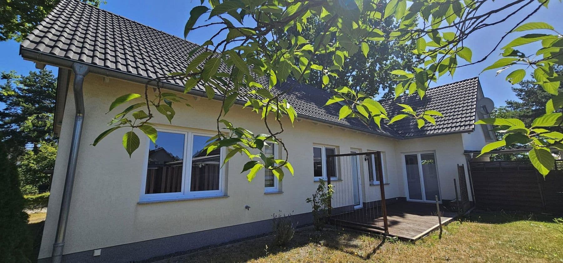 Prodej domu 130 m², pozemek 525 m², Puschkinstraße 19a, Königs Wusterhausen, Braniborsko Prodej domu 130 m², pozemek 525 m², Puschkinstraße 19a, Königs Wusterhausen, Braniborsko