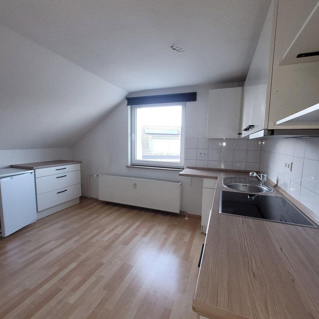 Pronájem bytu 1+kk 43 m², Bergisch Gladbach, Severní Porýní-Vestfálsko Pronájem bytu 1+kk 43 m², Bergisch Gladbach, Severní Porýní-Vestfálsko