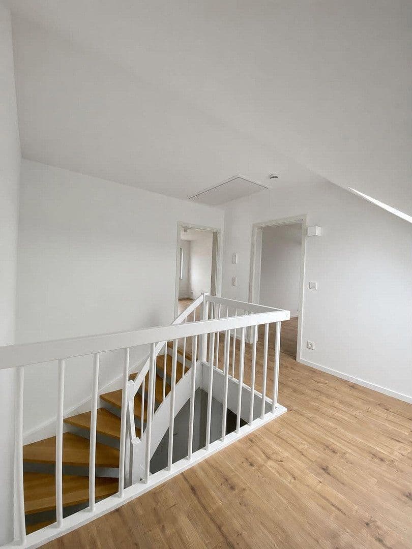 Prodej domu 175 m², pozemek 455 m², Salzgitter, Dolní Sasko Prodej domu 175 m², pozemek 455 m², Salzgitter, Dolní Sasko