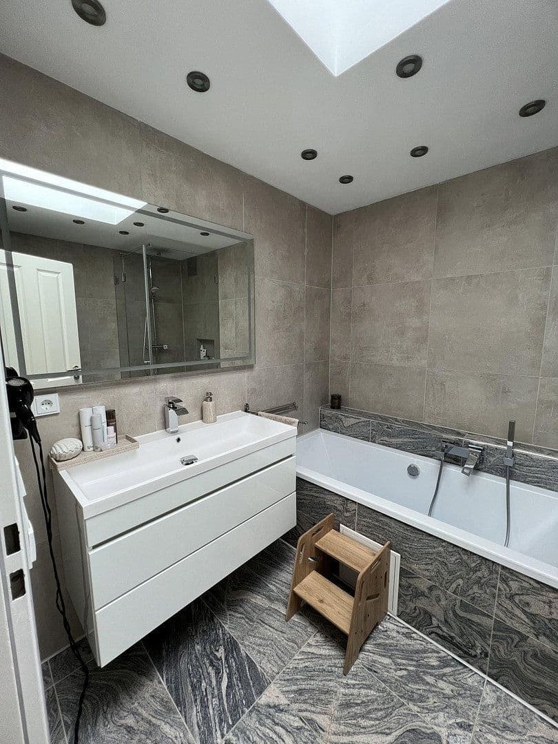 Prodej domu 130 m², pozemek 510 m², Puchheim, Bavorsko Prodej domu 130 m², pozemek 510 m², Puchheim, Bavorsko