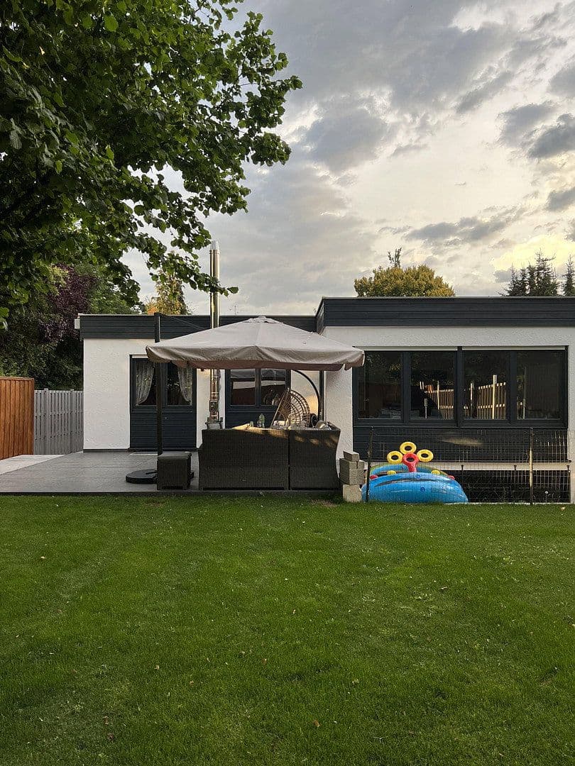 Prodej domu 130 m², pozemek 510 m², Puchheim, Bavorsko Prodej domu 130 m², pozemek 510 m², Puchheim, Bavorsko