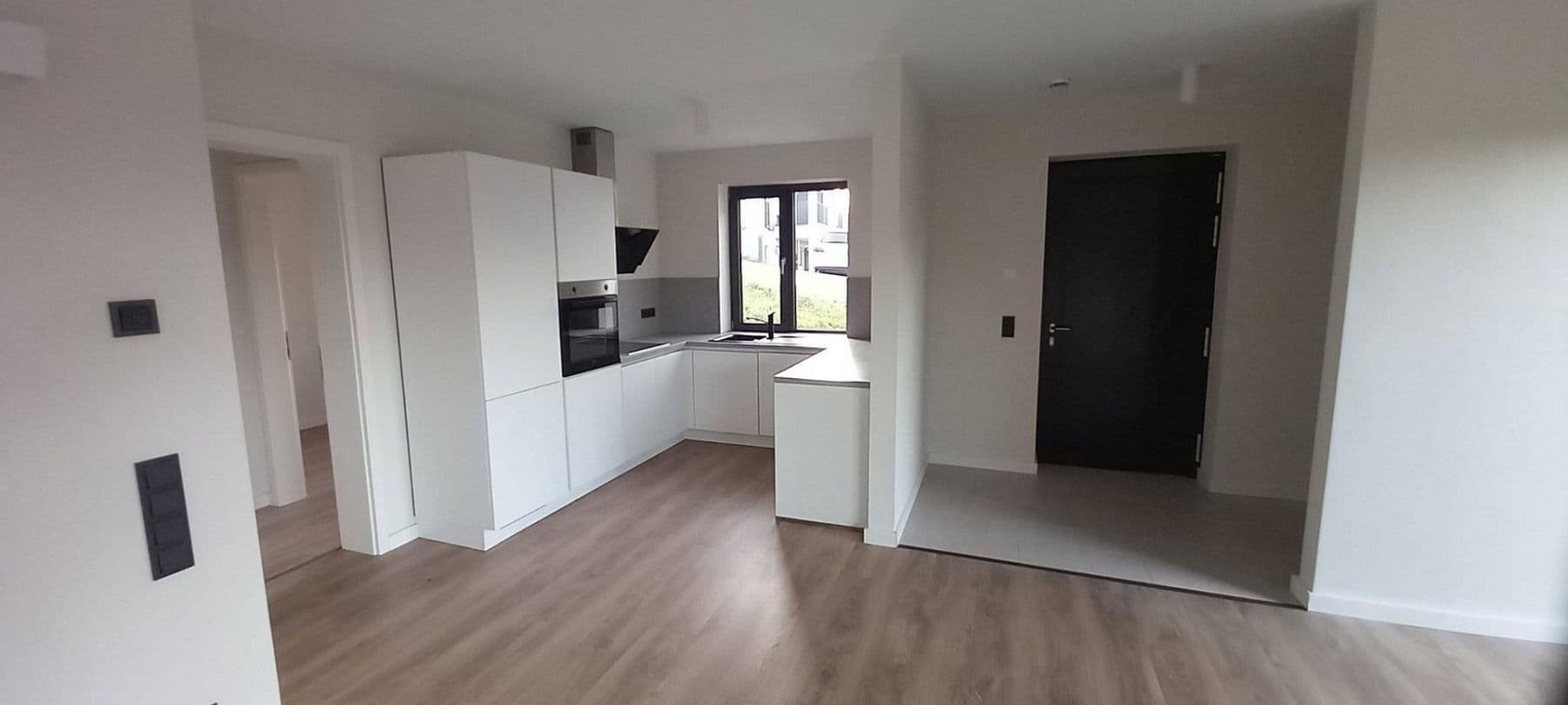 Pronájem bytu 2+1 74 m², Windeck, Severní Porýní-Vestfálsko Pronájem bytu 2+1 74 m², Windeck, Severní Porýní-Vestfálsko