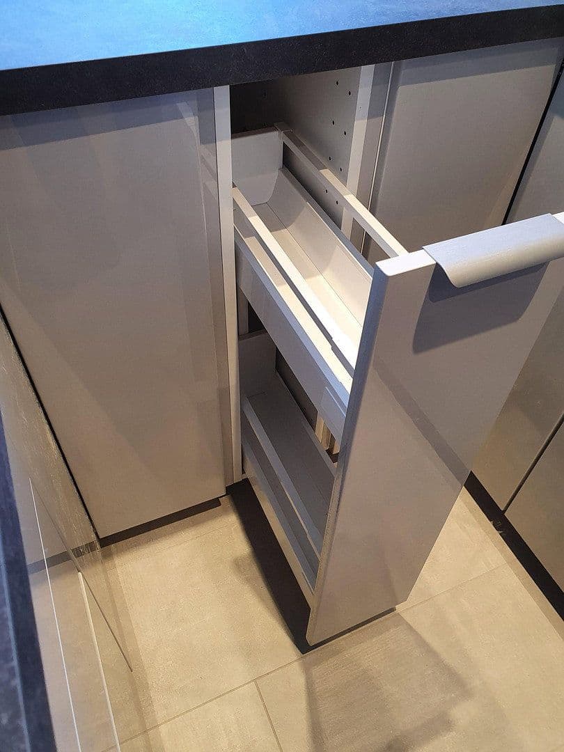 Pronájem bytu 4+1 97 m², Sodenstraße 8, Hannover, Dolní Sasko Pronájem bytu 4+1 97 m², Sodenstraße 8, Hannover, Dolní Sasko