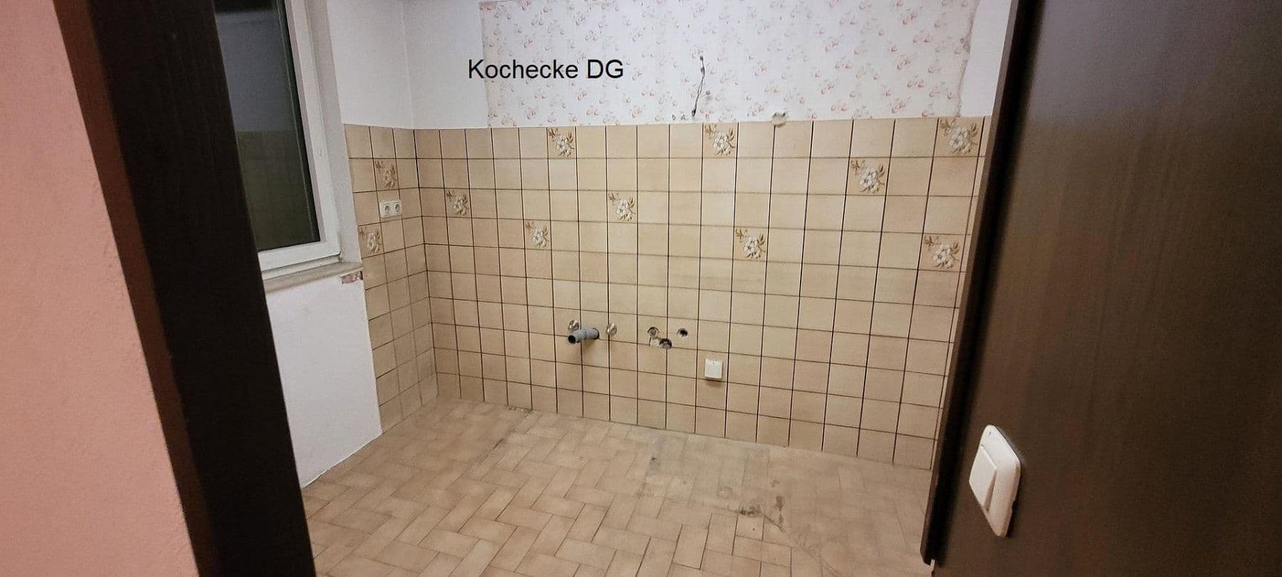 Prodej domu 230 m², pozemek 140 m², Eibelstadt, Bavorsko Prodej domu 230 m², pozemek 140 m², Eibelstadt, Bavorsko
