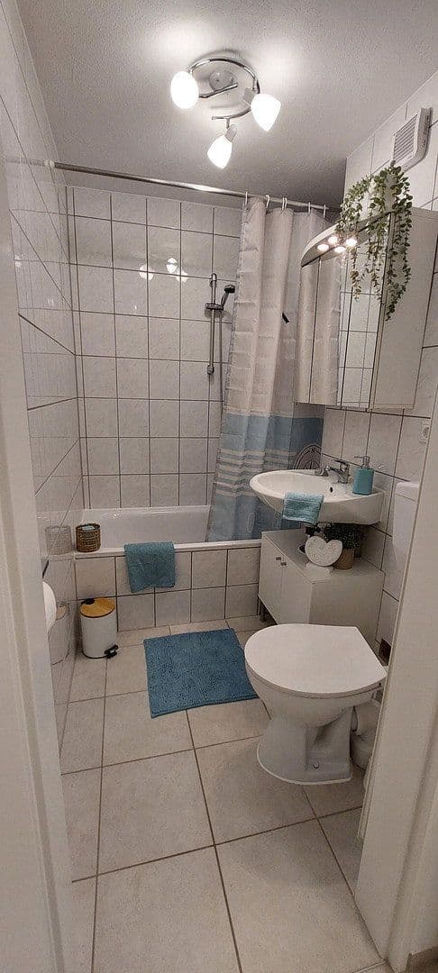 Pronájem bytu 1+1 30 m², Deschinger Straße, Ingolstadt, Bavorsko Pronájem bytu 1+1 30 m², Deschinger Straße, Ingolstadt, Bavorsko