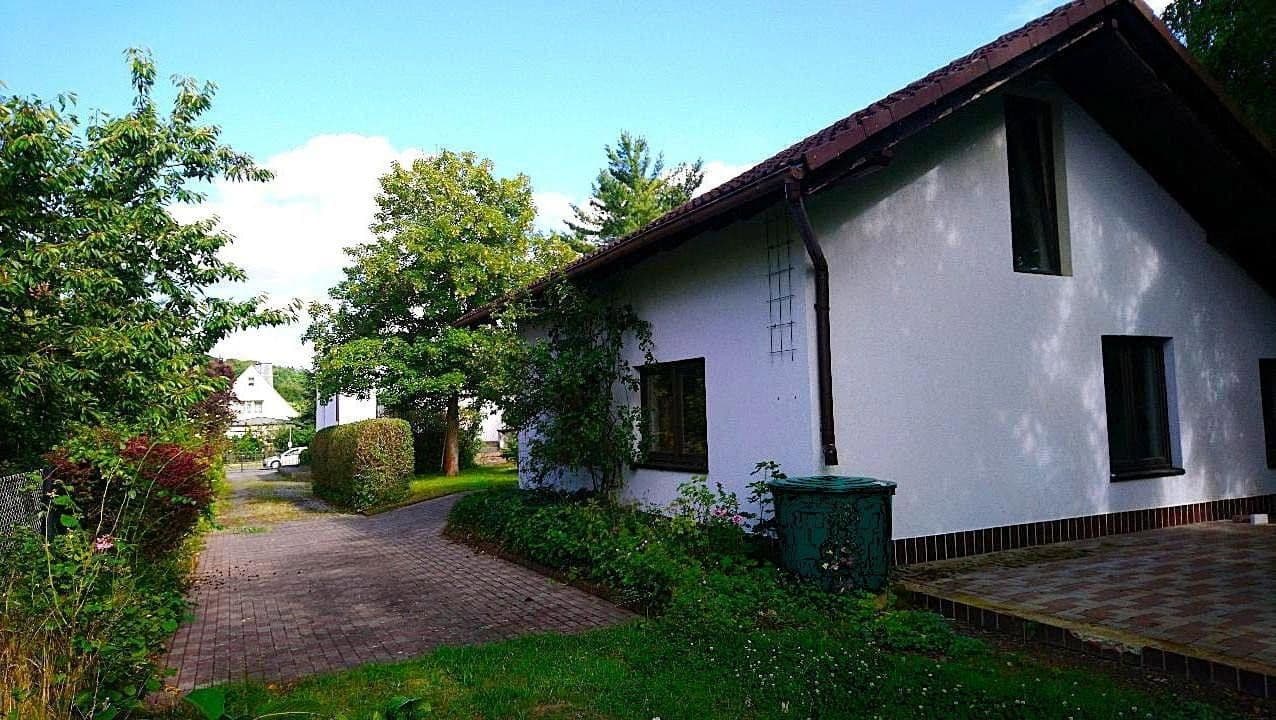 Prodej domu 120 m², pozemek 2.000 m², Zeulenroda-Triebes, Durynsko Prodej domu 120 m², pozemek 2.000 m², Zeulenroda-Triebes, Durynsko