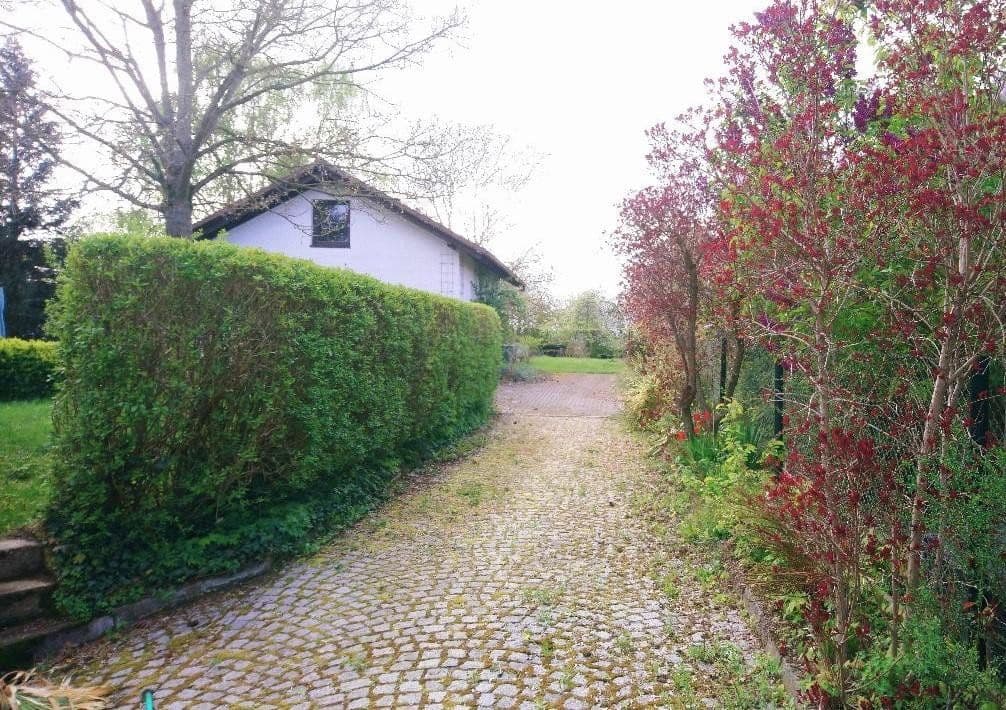 Prodej domu 120 m², pozemek 2.000 m², Zeulenroda-Triebes, Durynsko Prodej domu 120 m², pozemek 2.000 m², Zeulenroda-Triebes, Durynsko