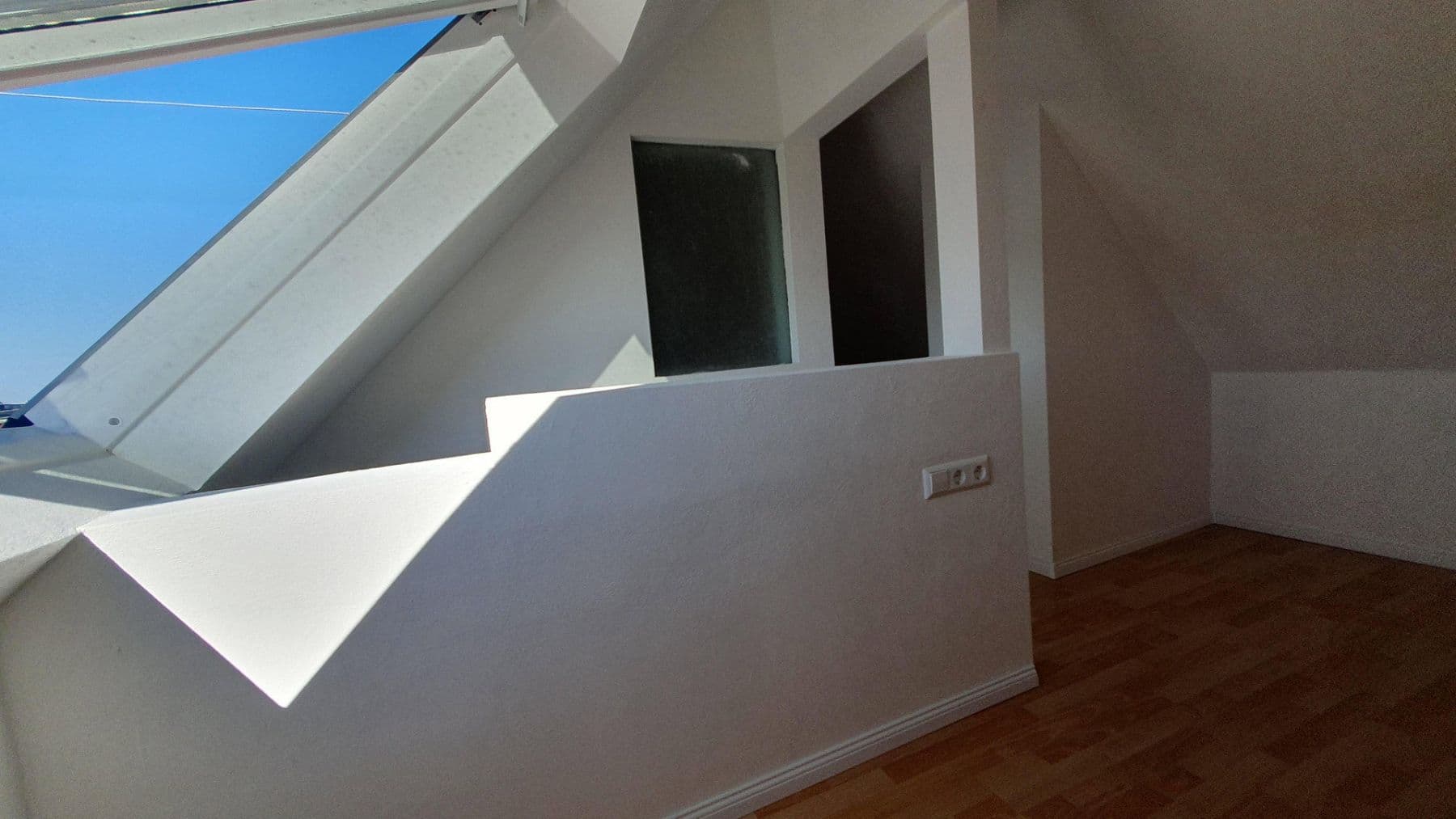 Pronájem bytu 2+kk 69 m², Paulinenstr. 67, 88046 Friedrichshafen, Friedrichshafen, Bádensko-Württembersko Pronájem bytu 2+kk 69 m², Paulinenstr. 67, 88046 Friedrichshafen, Friedrichshafen, Bádensko-Württembersko