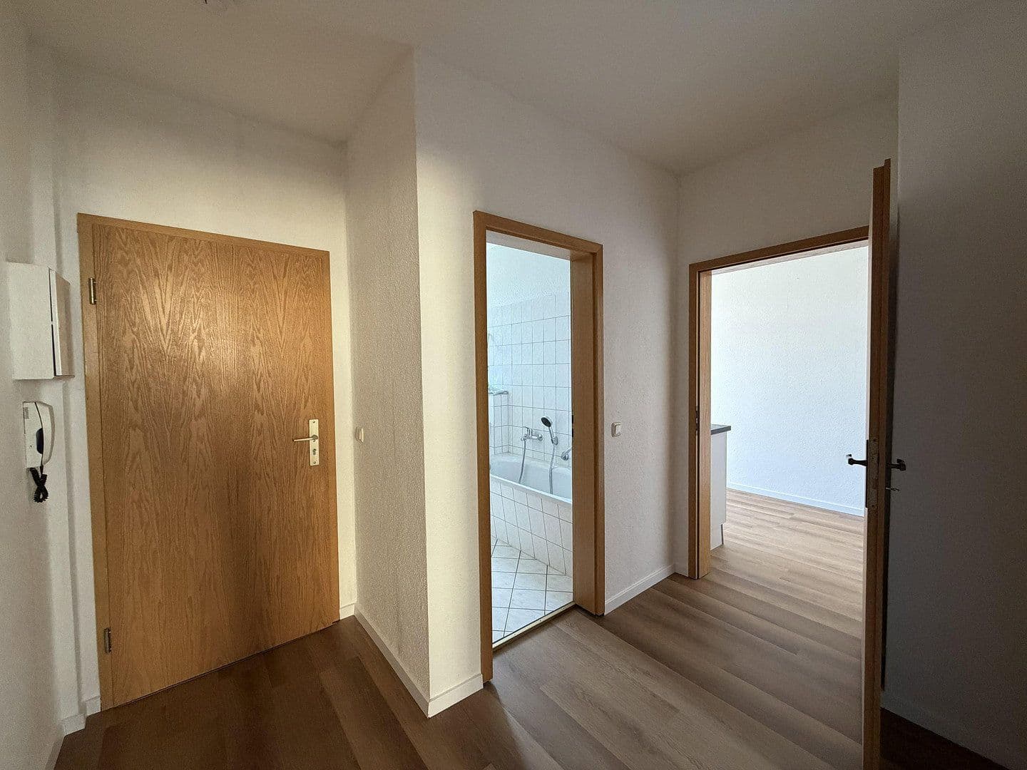 Pronájem bytu 1+1 49 m², Thümmelstr.23, Starohrad, Durynsko Pronájem bytu 1+1 49 m², Thümmelstr.23, Starohrad, Durynsko