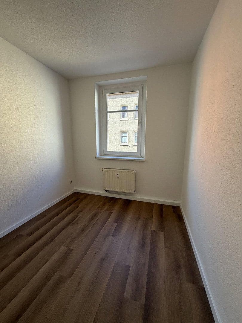 Pronájem bytu 1+1 49 m², Thümmelstr.23, Starohrad, Durynsko Pronájem bytu 1+1 49 m², Thümmelstr.23, Starohrad, Durynsko