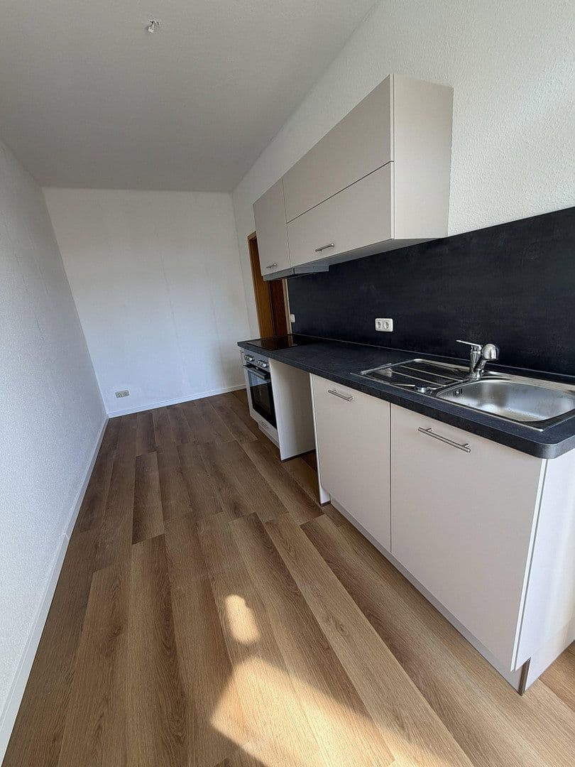Pronájem bytu 1+1 49 m², Thümmelstr.23, Starohrad, Durynsko Pronájem bytu 1+1 49 m², Thümmelstr.23, Starohrad, Durynsko
