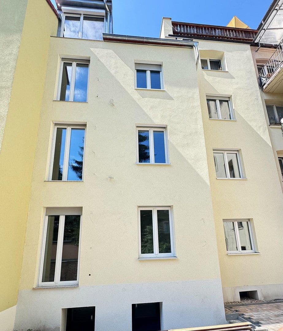 Pronájem bytu 3+1 70 m², Erlangerstraße 91, Fürth, Bavorsko Pronájem bytu 3+1 70 m², Erlangerstraße 91, Fürth, Bavorsko