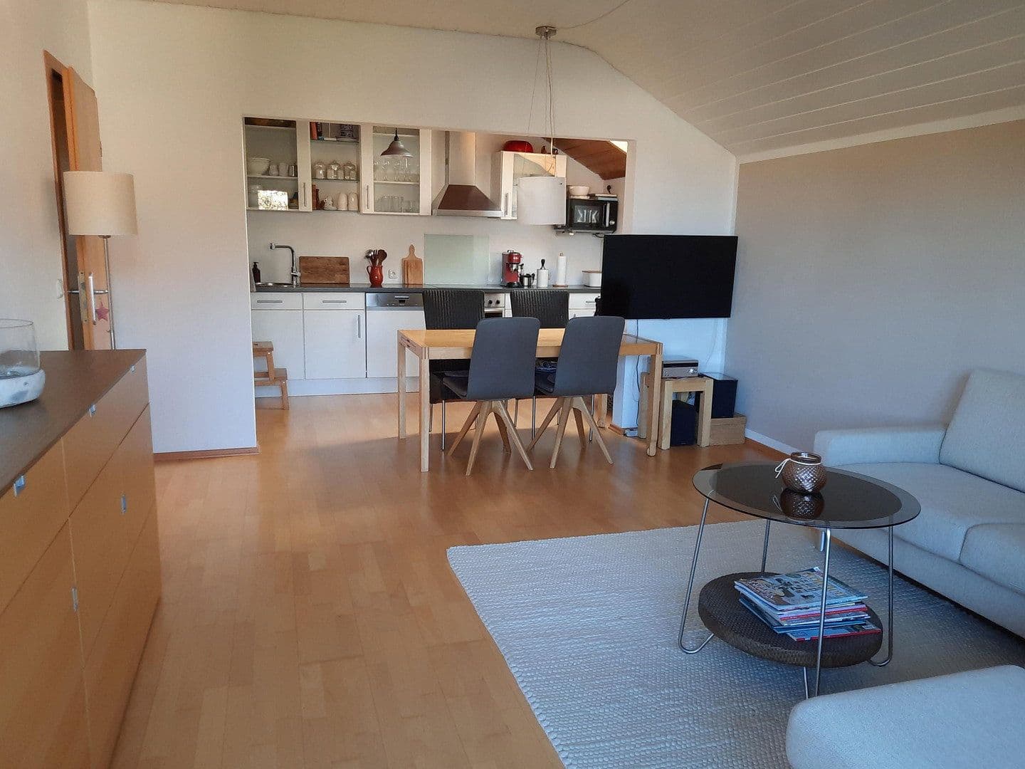 Prodej bytu 3+1 84 m², Finkensteiner Str. 4, Traunreut, Bavorsko Prodej bytu 3+1 84 m², Finkensteiner Str. 4, Traunreut, Bavorsko