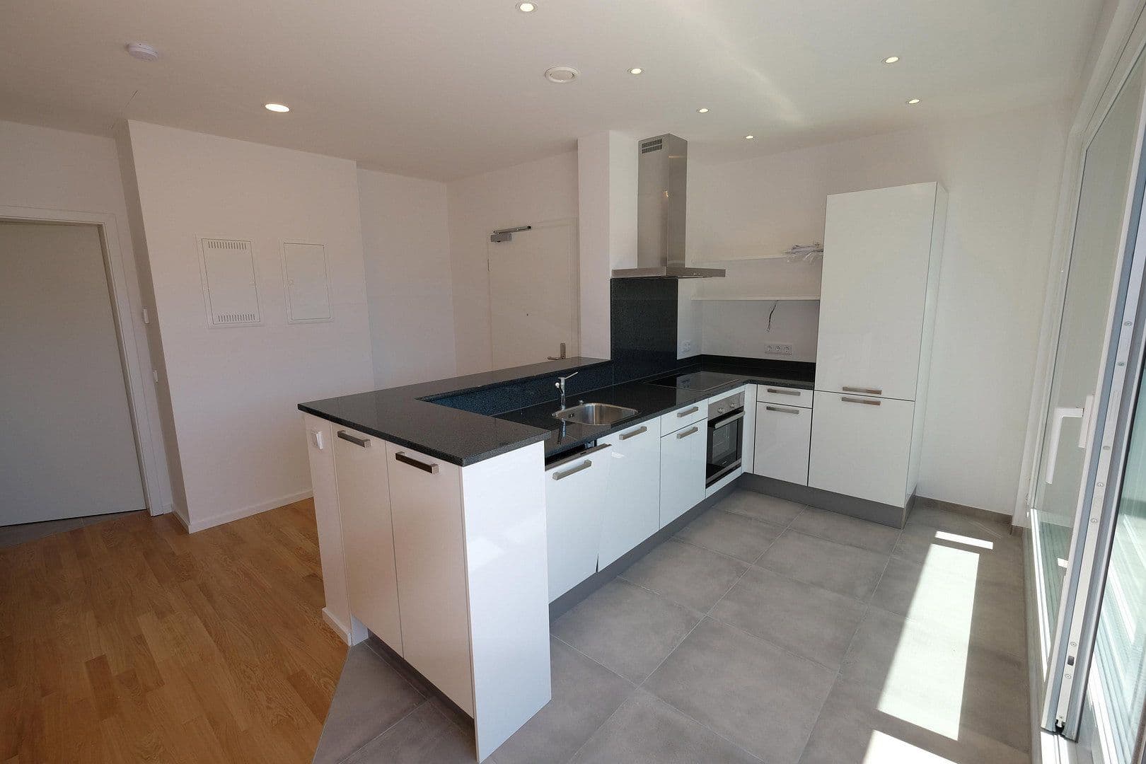 Pronájem bytu 2+1 65 m², Seilerstraße 7, Frankfurt am Main, Hessen Pronájem bytu 2+1 65 m², Seilerstraße 7, Frankfurt am Main, Hessen